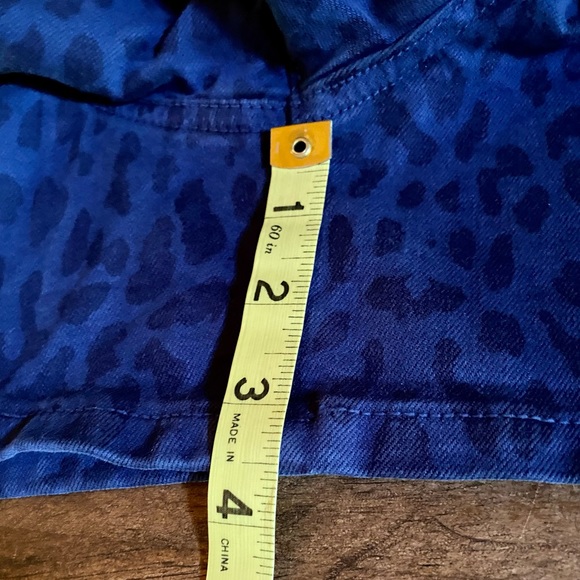 ✨Joe’s Jeans Wild Blue Leopard Denim Shorts✨ NWT - Picture 11 of 11